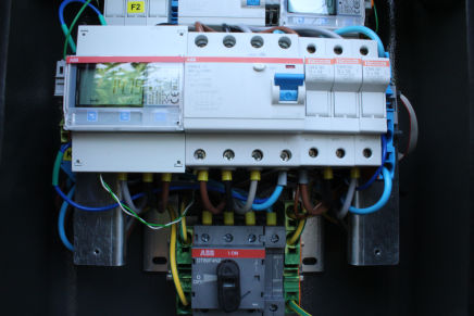 Earth Fault switch in charger